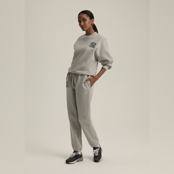 Favorite Daughter The Coaches Jogger in Heather Grey - Picture 4 of 8